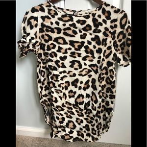 NWT H&M leopard tee!